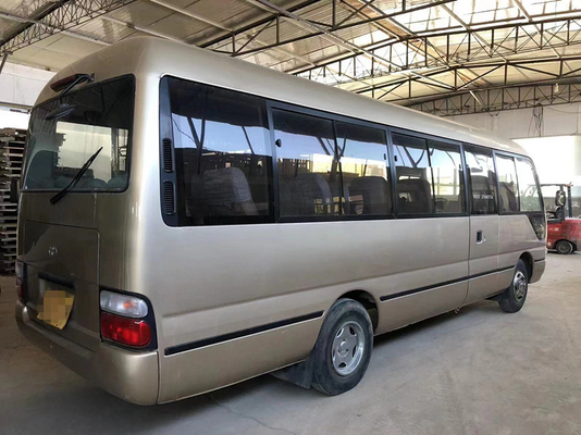 Autobus de Hiace d'autobus de caboteur de Toyota utilisé 30 par sièges avec le moteur diesel