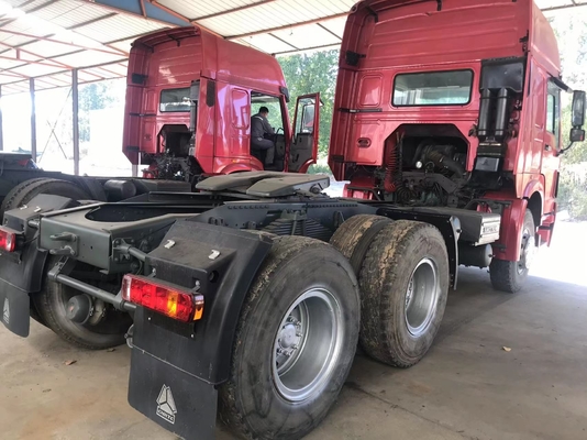 Sinotruk résistant Howo a utilisé 10 le camion de tracteur des roues 6x4 avec 371Hp à vendre