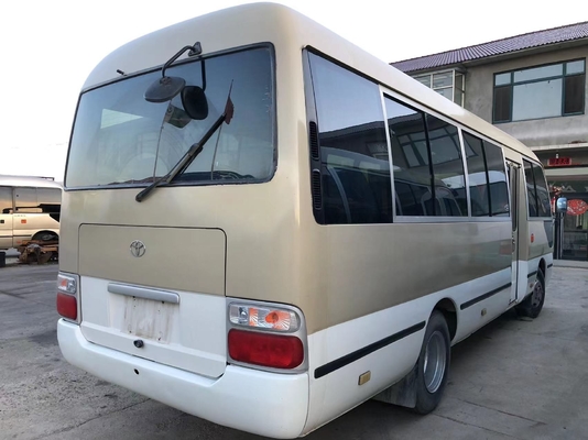 TOYOTA a utilisé l'autobus de caboteur avec 16-30 sièges moteur diesel et moteur à essence