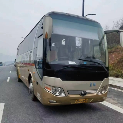 la 2ème marque Yutong 49seater du car ZK6110 de main a utilisé le moteur simple de Yuchai de portes d'autobus de voyage