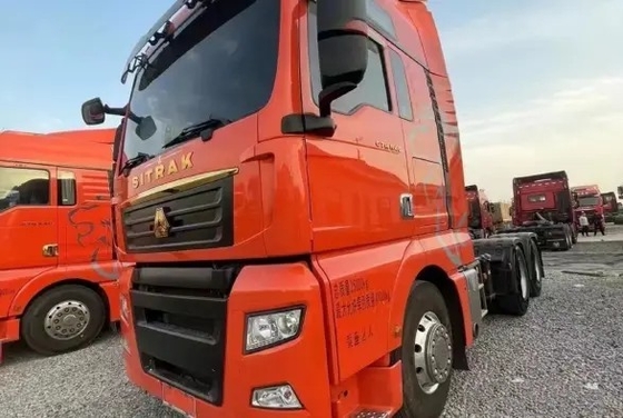 Cylindres diesel utilisés du mode six d'entraînement du camion 540hp 6×4 de tracteur de Sinotruck Sitrak de camions dans la ligne
