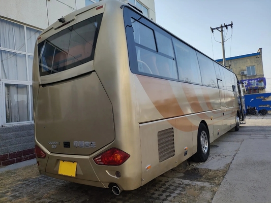 Les portes à deux battants utilisées de moteur de Yuchai d'autobus de voyage 53 sièges 12 mètre l'autobus LCK6125 de Zhongtong d'occasion