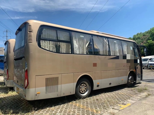 Entraîneur utilisé Bus Weichai Engine 34 sièges couleur d'or de 2018 ans 8 mètres de 2ème main Kinglong XMQ6802