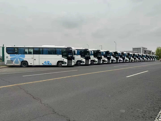 Les sièges blancs utilisés de la couleur 50 d'autobus de luxe ressort lame autobus ZK6119 de Yutong de main de moteur rare moyen de porte de 2018 ans le 2ème