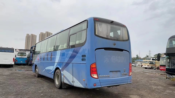 Le climatiseur bleu de couleur de moteur de Yuchai de disposition de sièges des sièges 2+3 du Microbus 60 d'occasion a employé jeune Tong Bus ZK6107