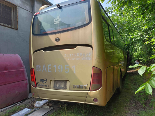 Le jeune Tong Bus 51 pose l'EURO d'or III de fenêtre de cachetage de couleur que 10,5 mètres de moteur arrière ont utilisé l'autobus ZK6110 de Yutong