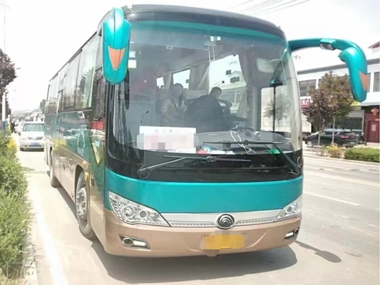 Les autocars utilisés verdissent autobus ZK6906 de Yutong de main de passager de sièges de la couleur 36 le 2ème de climatiseur moyen de porte