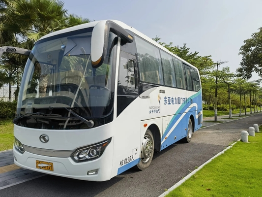 Le diesel utilisé transporte l'autobus externe XMQ675 de Kinglong de porte d'oscillation de 2016 de l'an 28 de sièges de Yuchai cylindres du moteur 4