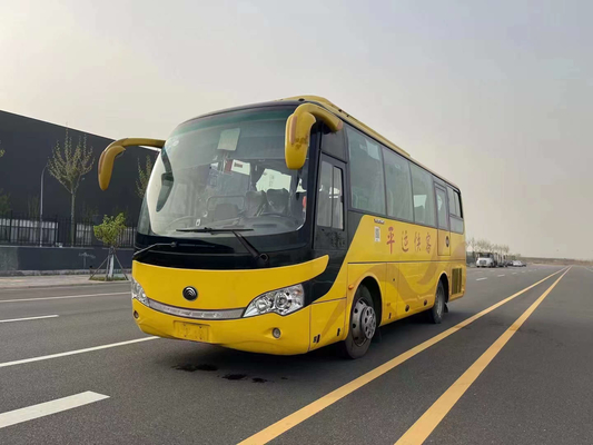 Les autocars utilisés 35 sièges transport de fond de porte de passager de Singl de 2015 ans ont utilisé l'autobus ZK 6808 de Youngtong