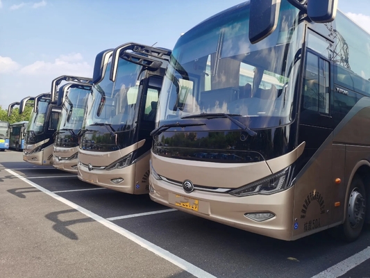 Les autobus de luxe utilisés 50 pose occasion Youngtong ZK6117 de distributeur de l'eau de Champagne Color Middle Passenger Door