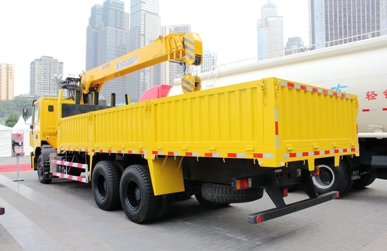 Poids de levage 12 tonnes Cran de camion d'occasion Hongyan 290hp Toit plat