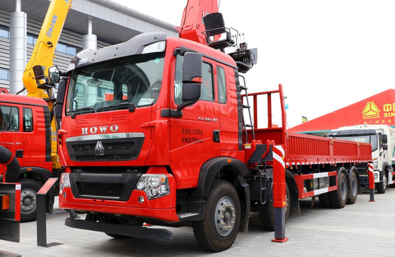 8x4 camion grue montée marque chinoise Howo 350hp moteur Weichai XCMG bras forte puissance