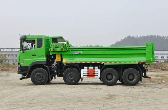 Camion à bascule de Donfeng utilisé Tianlong Cabine 8*4 lourd 350hp Camion à décharge 5,6 mètres Boîte