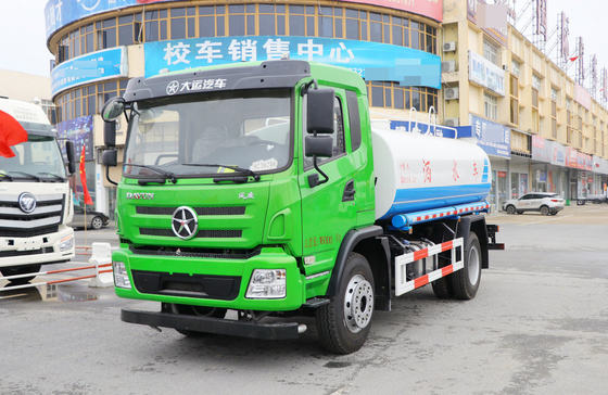Camion-citerne à eau 10000 litres à essieu unique 4 × 2 mode de conduite moteur Dayun Sprinkler Yuchai