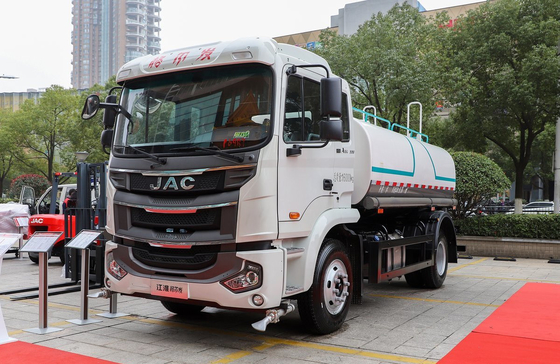 Camion-citerne à eau à pulvérisation JAC 4×2 à un seul essieu moteur diesel 200 ch 10 cube
