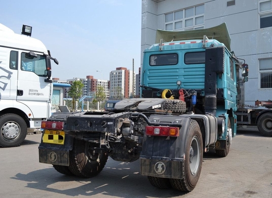 Camion tracteur 4×2 Nouveau Shacman tête de cheval Weichai 336hp Euro 3 émission simple et demi cabine