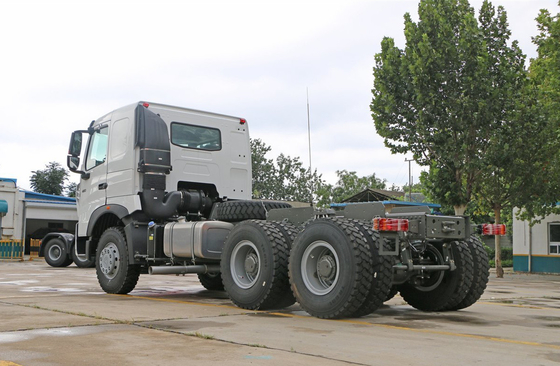 Howo Dump Truck 2023 Cabine plate avec couchette 6 * 4 Howo A7 châssis Euro 4 Émission 420HP