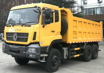 Dongfeng a employé la capacité de réservoir de carburant des dimensions 280L du camion à benne basculante 5600X2300X1200