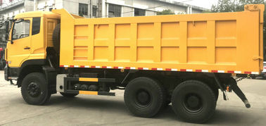 Dongfeng a employé la capacité de réservoir de carburant des dimensions 280L du camion à benne basculante 5600X2300X1200