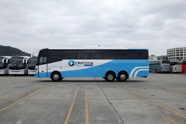 Autobus d'entraîneur utilisé 51 par sièges DongFeng Cummins Engine avec le moteur supérieur