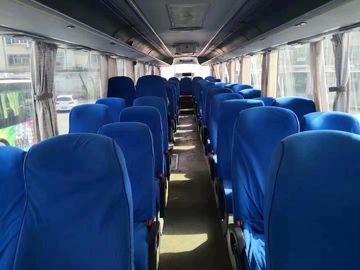 Diesel d'autobus et de cars d'occasion de Yutong 63 sièges 2013 pourpre de l'an LHD