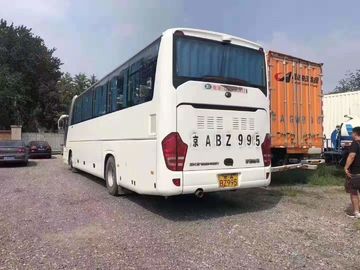 Yutong 6122 séries 55 pose l'autobus LHD diesel de car d'occasion les sièges de luxe de couleur blanche de 2017 ans avec la porte automatique
