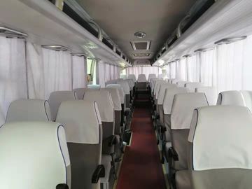 Yutong utilisé par couleur blanche transporte 47 sièges bonne condition diesel d'autobus de Yutong de 2013 ans