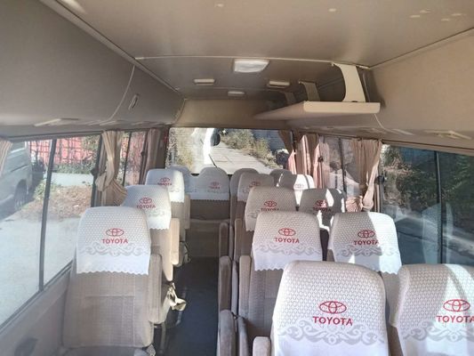 Marque de MIni Bus Toyota d'autobus de caboteur utilisée par essence de 2013 d'an sièges de Toyota 30