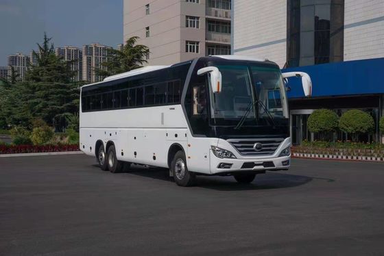 L'autobus tout neuf ZK6126 de Yutong doublent Axle With 58 pose la couleur blanche dans le moteur arrière de promotion