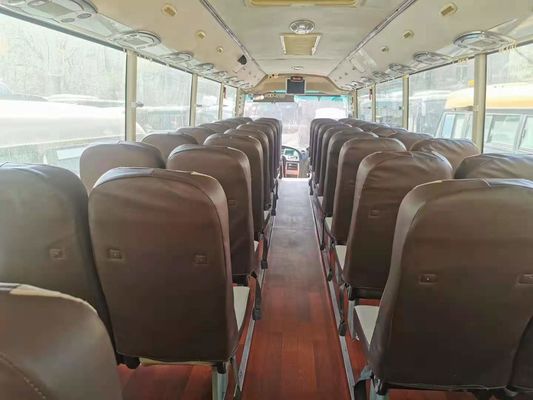 Le bus touristique utilisé Yutong ZK6999 45 pose les châssis arrière d'airbag de l'autobus LHD de passager du moteur 177kw