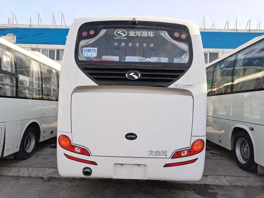 Le moteur arrière utilisé 132kw de Cummins de sièges de Bus XMQ6771 30 d'entraîneur a laissé l'autobus utilisé de direction de Kinglong