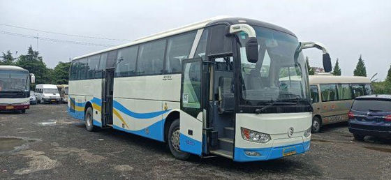 Le bus touristique utilisé pour l'Afrique a employé le bas kilomètre de Dragon Bus Yuchai Rear Engine 233kw 53seats de l'euro IV de châssis d'or d'airbag