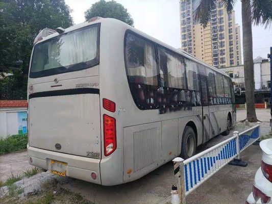 La marque utilisée 55 de Bus XMQ6110 Kinglong d'entraîneur pose des portes à deux battants de moteur de Yuchai