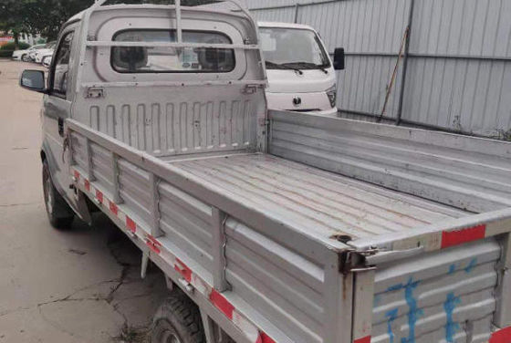 Le camion léger 102HP de cargaison de roues de la marque 6 de Dongfeng pour Africe a employé Mini Dump Truck