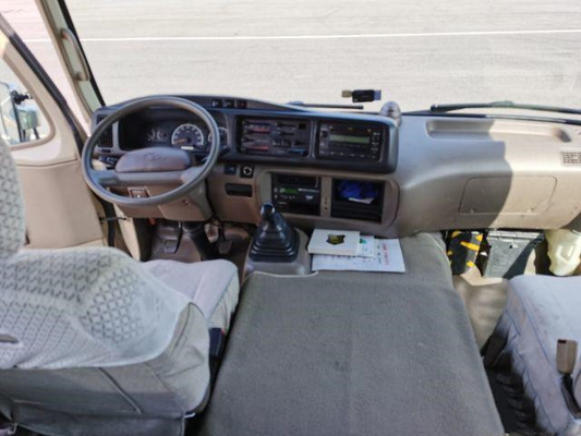 Autobus utilisé par caboteur de Toyota avec le plein équipement 20 Mini Bus In utilisé par sièges autobus de Munual d'essence de fenêtre de glissement de 2012 ans