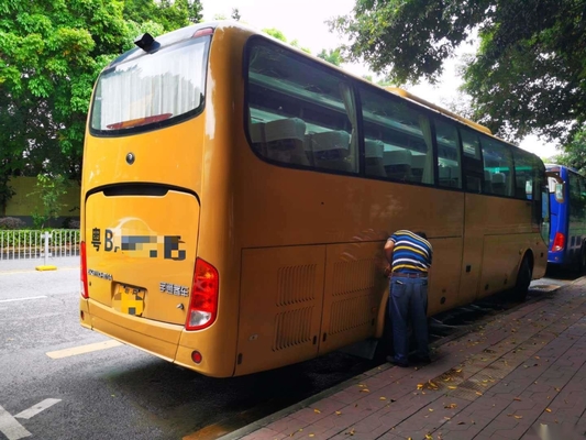 Entraîneur Bus 60 portes de Yutong utilisées par autobus ZK6110 deux de passager de la conduite à droite de Seat