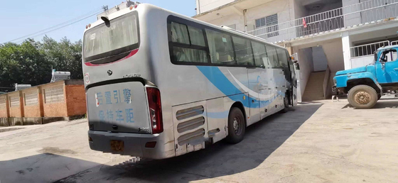 Kinglong Bus XMQ6113 Buses Design 2016 Bus de tourisme d'occasion 49 sièges bus accessoires entraîneur