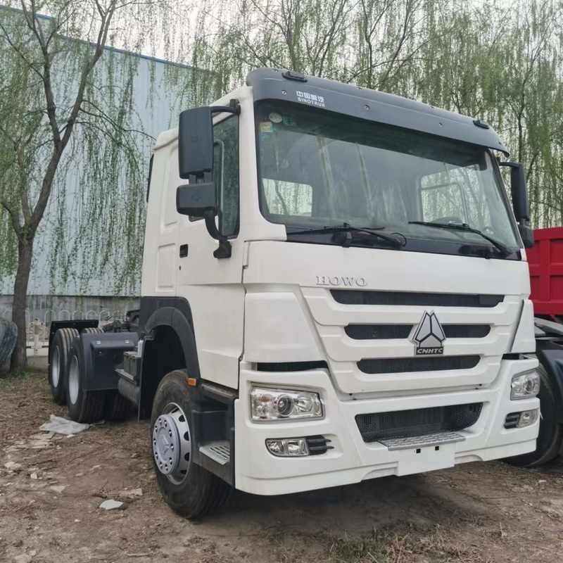 Les 10 roues résistantes occasion le camion de tracteur utilisé par Howo de Sinotruck avec le moteur de Weichai