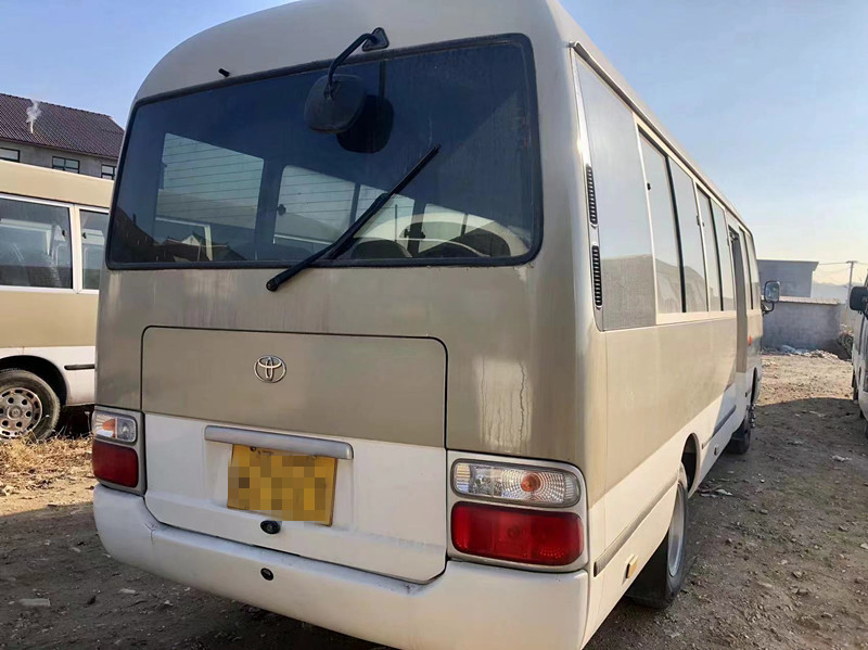 Caboteur Mini Bus Passenger Tourism Bus de TOYOTA utilisé 26 par sièges avec la porte électrique