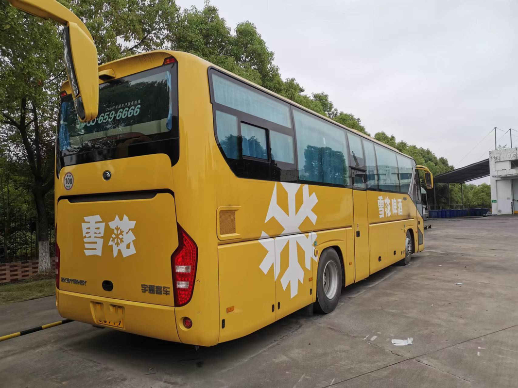 Porte à deux battants de luxe de moteur d'arrière de Rhd de sièges de Buses 46 d'entraîneur utilisée par Seat de VIP Yutong ZK6119