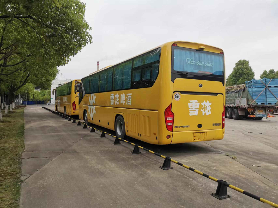 Porte à deux battants de luxe de moteur d'arrière de Rhd de sièges de Buses 46 d'entraîneur utilisée par Seat de VIP Yutong ZK6119