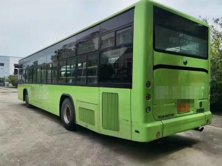 Moteur diesel utilisé par ville de Bus 60seats d'entraîneur de la conduite à droite d'autobus de Zk6128 Yutong visitant le pays