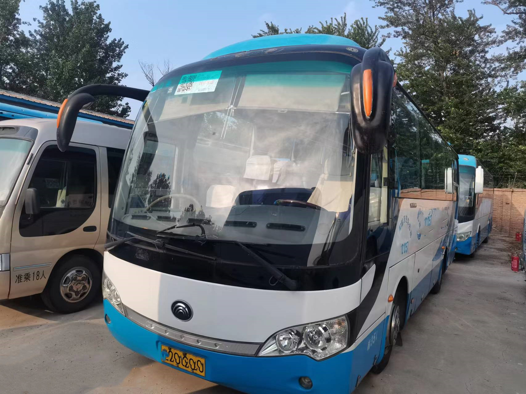 Autobus diesel Zk6858 35seats Mini Coach 2+2 Layout Bus De Transport de Yutong