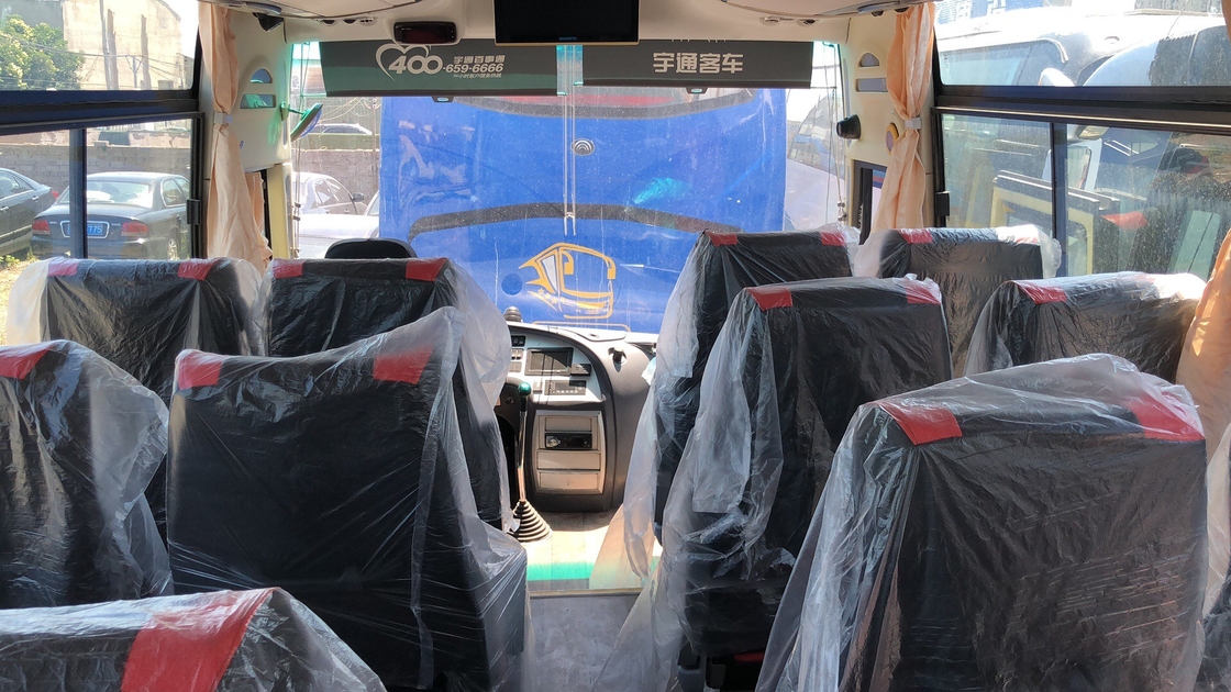 2015 direction de Bus With New Seat LHD d'entraîneur de Yutong utilisée par sièges ZK6107 de l'an 47