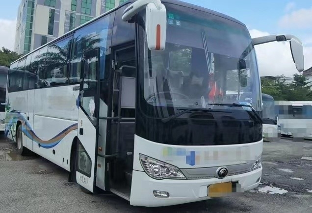 2019 autobus Zk6119 de Yutong utilisé de l'an 48 par sièges pour des émissions de l'euro V de tourisme