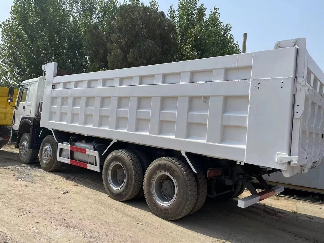 8*4 a utilisé le camion à benne basculante 40ton Mitsubishi Fuso 12 roule le camion d'occasion avec 380HP
