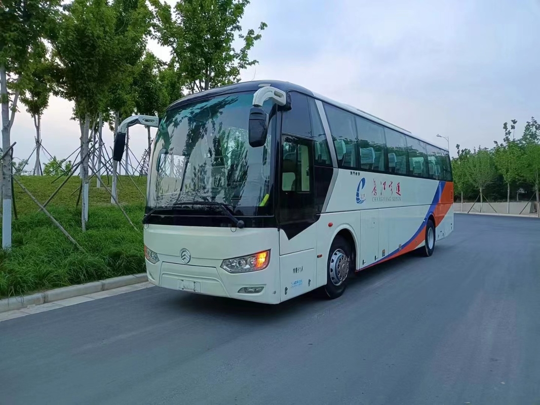 Euro IV de 51 de sièges de Rhd d'arrière de car utilisé par moteur portes de Buses Golden Dragon XML6113 deux