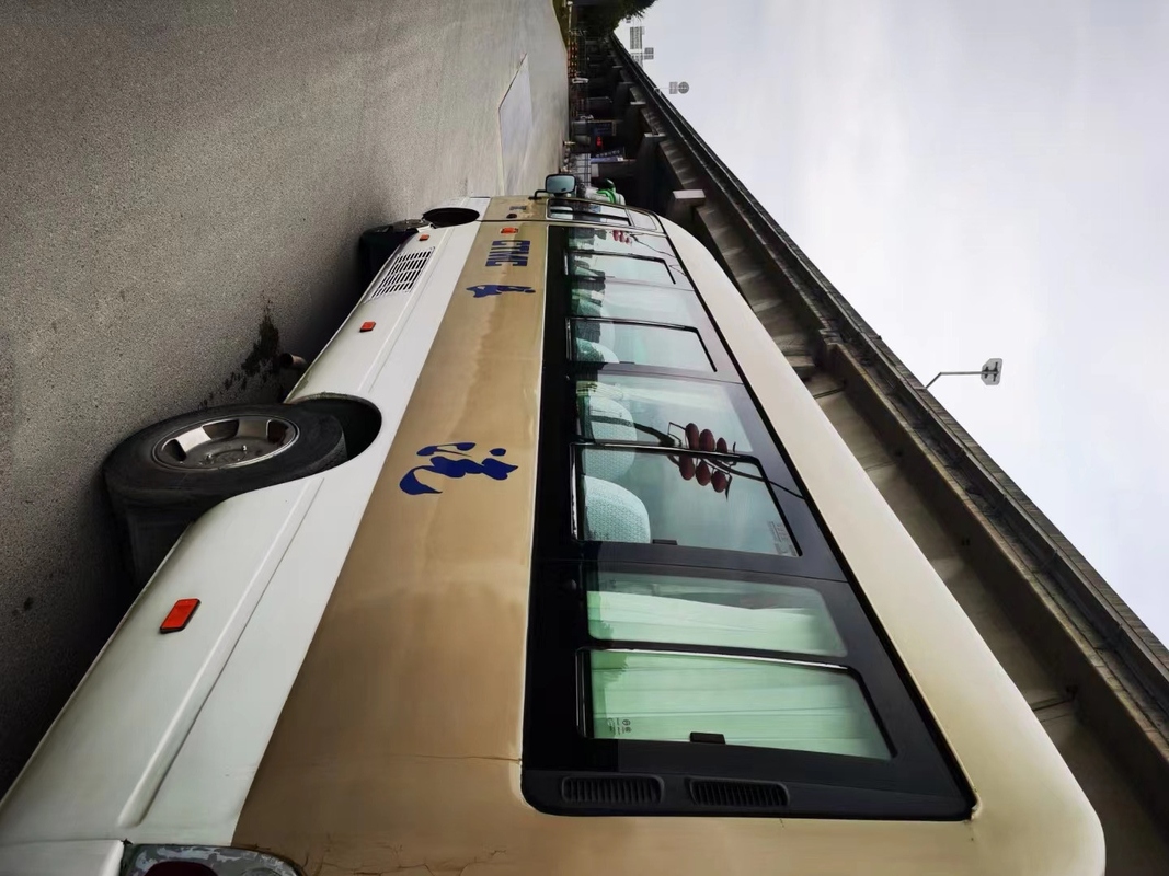 moteur diesel de Yuchai 90kw 2015-2017 d'or d'entraîneur de 22seats Dragon Used Coaster Bus Mini
