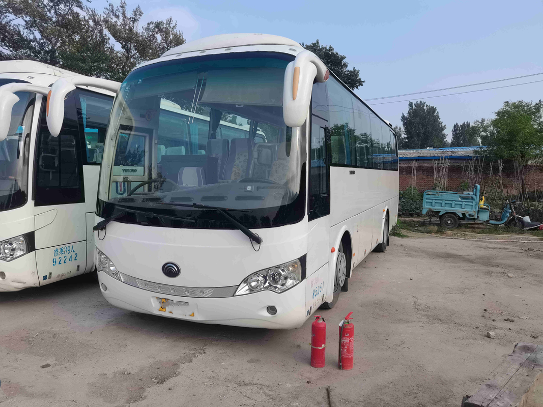 La Chine Yutong a employé la suspension de ressort de plat de moteur de l'entraîneur de passager du bus touristique ZK6908 39seats 180kw Yuchai