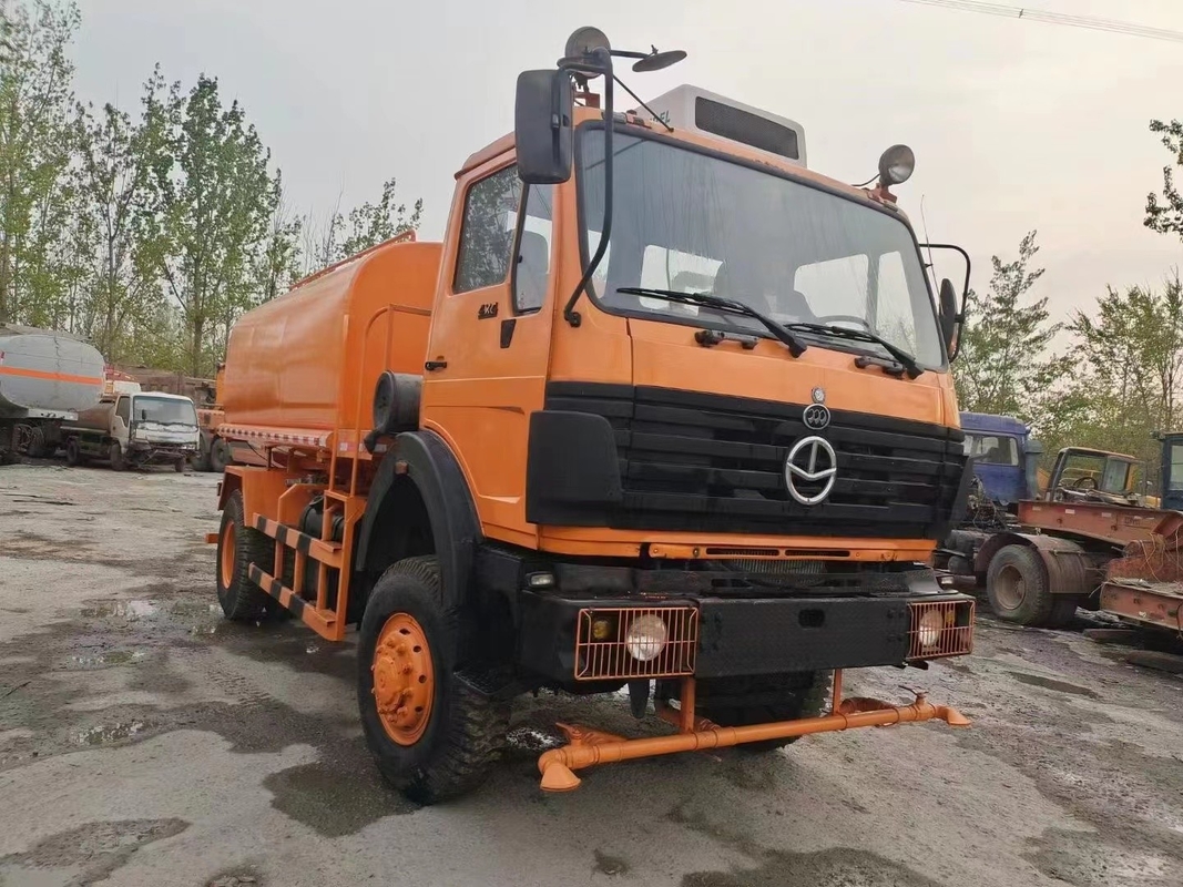15 mètres cubes de LHD eau arroseuse de l'eau du lecteur 4X4 Off Road du camion 290hp d'arroseuse de réservoir la pleine